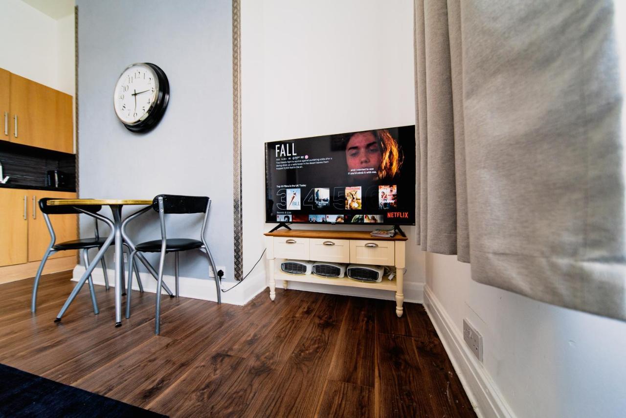 Spacious 2 Bedroom Apartment In Downtown London Ngoại thất bức ảnh